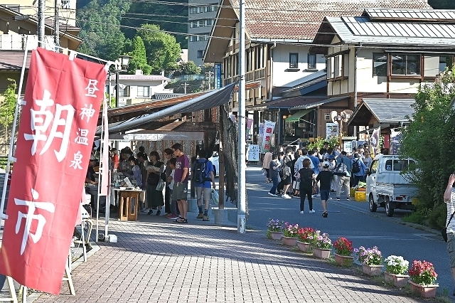 NZC_0420_640.jpg
